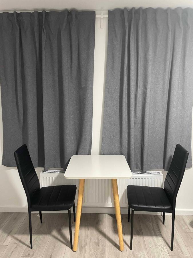 Studio Flat Private Bathroom Wc And Kitchenette London Luaran gambar